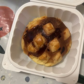 Mom Kitchen - pineapple bun - Chinese Near Me - San Diego, California Mom Kitchen - pineapple bun - Chinese Near Me - San Diego, California