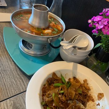 Pearl Thai Eatery - Pad See Ew and Spicy Large Tom Kha Seafood Soup - Thai Near Me - Pasadena, California Pearl Thai Eatery - Pad See Ew and Spicy Large Tom Kha Seafood Soup - Thai Near Me - Pasadena, California