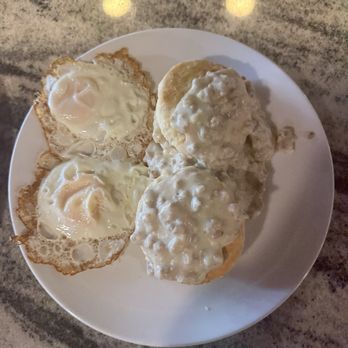 Jimmy's Breakfast Bar & Grill - Biscuits & Gravy with Two Eggs - Breakfast & Brunch Near Me - Baltimore, Maryland