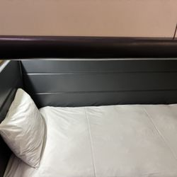 Yotel - Bed