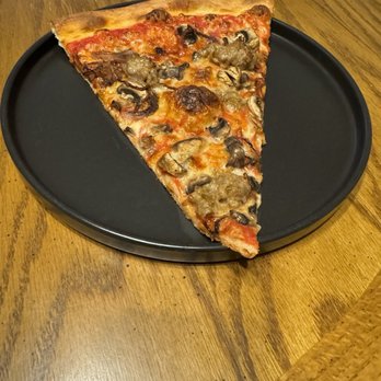 PIE TRAP PIZZA - Updated November 2024 - 373 Photos & 377 Reviews - 720