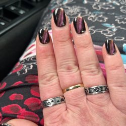 Nails on 20th - Cat-eye/magnetic gel polish