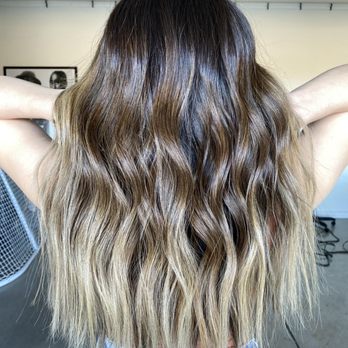 Talk Blonde To Me - Hair Stylists Near Me - Las Vegas, Nevada