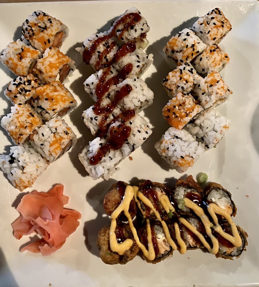 HOT TUNA SUSHI BAR & GRILLE Updated July 2024 509 Photos & 392