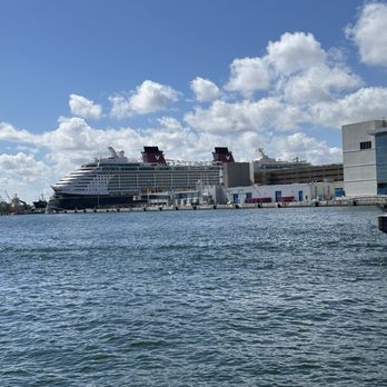 Riverfront Cruises - Disney cruise! - Boating Near Me - Ft Lauderdale, Florida Riverfront Cruises - Disney cruise! - Boating Near Me - Ft Lauderdale, Florida