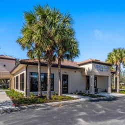 Dental Care at Naples Lakes