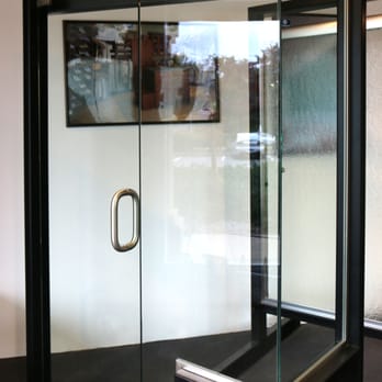 Oasis Shower Doors - This door notch panel return design is a common configuration that works great in most any bathroom. - Door Sales/Installation Near Me - Avon, Connecticut Oasis Shower Doors - This door notch panel return design is a common configuration that works great in most any bathroom. - Door Sales/Installation Near Me - Avon, Connecticut