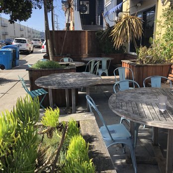 Java Beach Cafe - Outside - Coffee & Tea Near Me - San Francisco, California