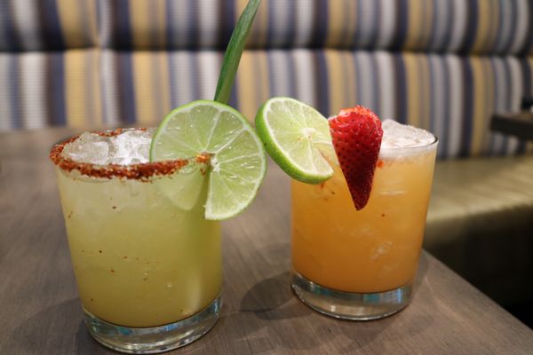 St. Amand Kitchen & Cocktails by null