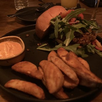 Supra - Lentil burger w fries - Tapas Bars Near Me - Ciudad de México, DIF Supra - Lentil burger w fries - Tapas Bars Near Me - Ciudad de México, DIF
