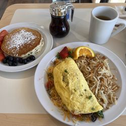 Cafe Parachute - Garden omelette.  Delicious!!!