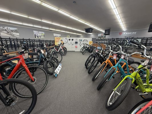 Trek Bicycle Store - Greenville, 1426 Laurens Rd, Greenville, SC 29607, US  - MapQuest