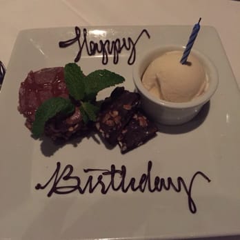 Ruth's Chris Steak House - Bday cheesecake and icecream for my bf :) - Steakhouses Near Me - Pasadena, California