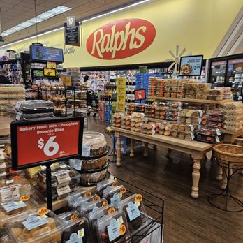 Ralphs - Inside the store - Grocery Near Me - North Hollywood, California