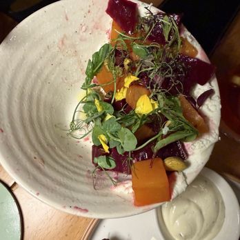 Leslie - Roasted Beets - New American Near Me - New York, New York