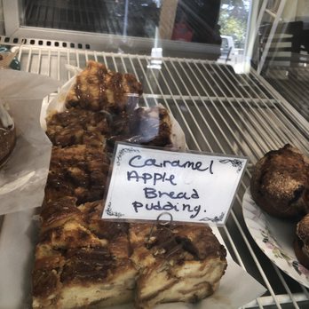 Salmon Creek Cafe - from the baked goods case - Breakfast & Brunch Near Me - Burien, Washington