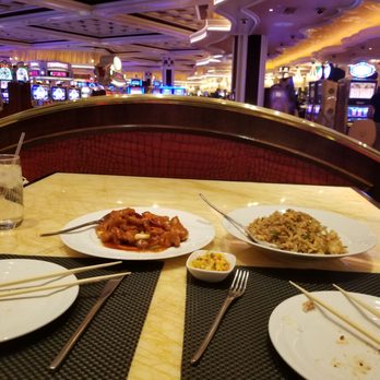 Red 8 - Chicken && shrimp fried rice, deep fried chicken chilli - Dim Sum Near Me - Las Vegas, Nevada