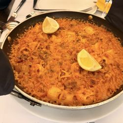 Los Manueles - Seafood paella
