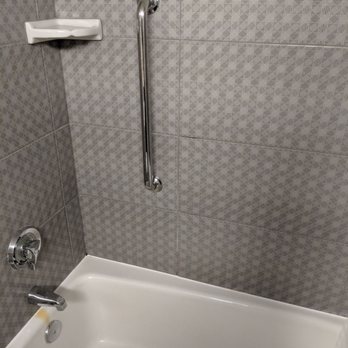 DoubleTree by Hilton Hotel Richmond - Midlothian - Clean shower - Hotels Near Me - Richmond, Virginia DoubleTree by Hilton Hotel Richmond - Midlothian - Clean shower - Hotels Near Me - Richmond, Virginia