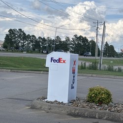 FedEx Ship Center
