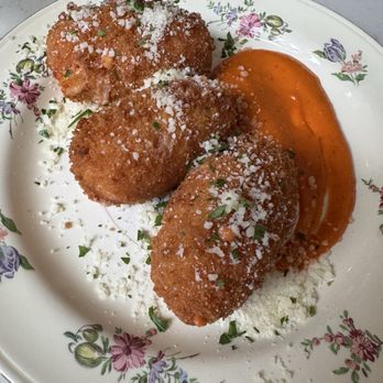 Sullaluna - Croquettes - Italian Near Me - New York, New York Sullaluna - Croquettes - Italian Near Me - New York, New York