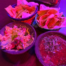Señor Frog's - The chips and Guacamole next to the chips and salsa.