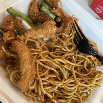 Panda Express - Sesame chicken chow mein. - Chinese Near Me - Foley, Alabama Panda Express - Sesame chicken chow mein. - Chinese Near Me - Foley, Alabama