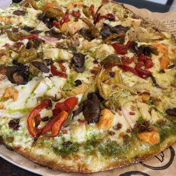 Fired Pie - Pesto Chicken Pizza (840 Cal) - Salad Near Me - Scottsdale, Arizona