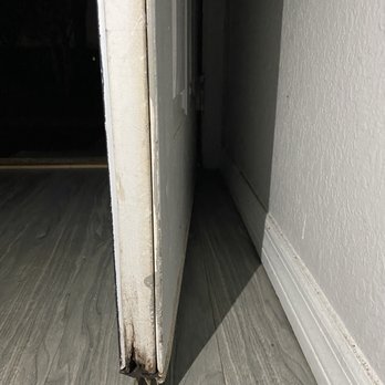 Tanglewood Apartments - Door with mold - Apartments Near Me - Eustis, Florida