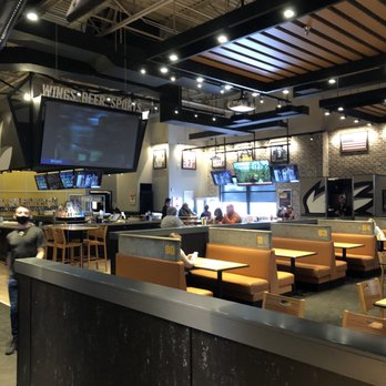 Buffalo Wild Wings - Dining room - Sports Bars Near Me - Butte, Montana