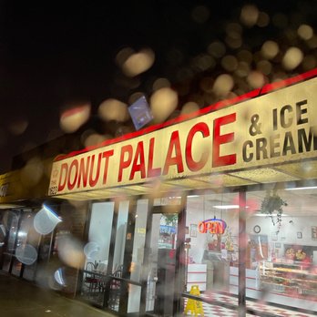 Donut Palace - a donut place and ice cream shop - Donuts Near Me - Murfreesboro, Tennessee