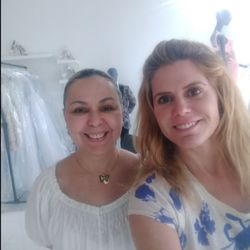 Nuvia Q - Nuvia truly cared about me looking my best. She provided an elegant and relaxed bridal dress experience. I highly recommend her!