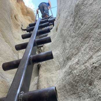 Annie's Canyon Trail - Canyon part that you must climb up, so fun! - Hiking Near Me - Encinitas, California Annie's Canyon Trail - Canyon part that you must climb up, so fun! - Hiking Near Me - Encinitas, California