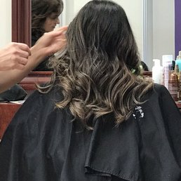 I didn't expect her to curl my hair but was thrilled with the outcome:)
