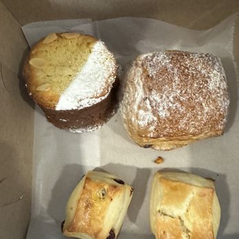 Fendu Boulangerie - Bostock, chocolate croissant, and scones - Bakeries Near Me - Honolulu, Hawaii Fendu Boulangerie - Bostock, chocolate croissant, and scones - Bakeries Near Me - Honolulu, Hawaii