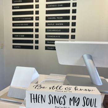 Gogo's Cinnamon Rolls - Cash register - Bakeries Near Me - Old Fort, North Carolina