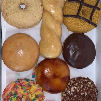 Glaze'n Daze Donuts - Holy delicious!! It's worth the drive. The bacon on the Maple Bacon donut is crunchy. - Donuts Near Me - Johnston, Rhode Island