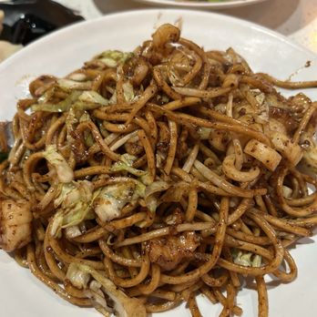 Tasty Noodle House - Seafood Chow Mein w/ Black Pepper Sauce - Asian Fusion Near Me - Carlsbad, California