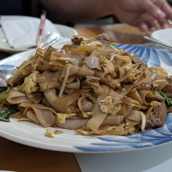 Corner Bites - Beef chow fun - Dim Sum Near Me - Rockville, Maryland Corner Bites - Beef chow fun - Dim Sum Near Me - Rockville, Maryland