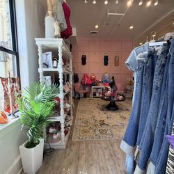 Karadise Boutique