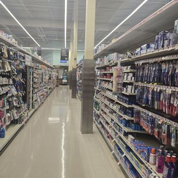Weis Markets - Grocery Near Me - Conshohocken, Pennsylvania