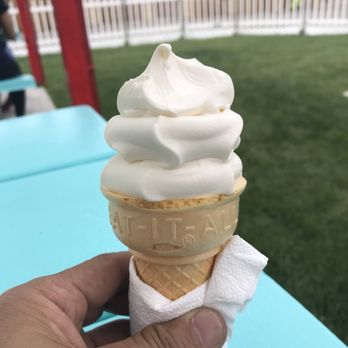 Frosty Chalet - Burgers Near Me - Lone Pine, California