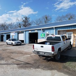 H & H Auto Repair - Shop