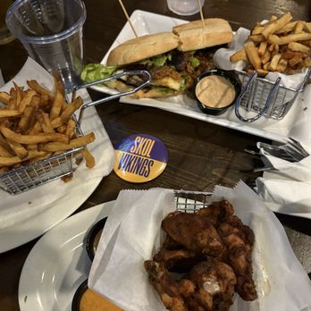 Roadhouse 66 Gas N' Grill - Smoked Wings, - New American Near Me - Chicago, Illinois Roadhouse 66 Gas N' Grill - Smoked Wings, - New American Near Me - Chicago, Illinois