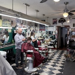 B & D's Barber Shop