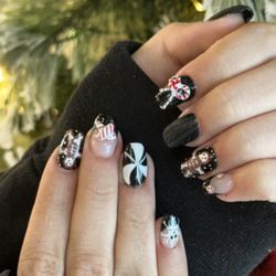 WinWin Nails and Spa