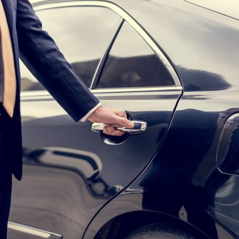 AAA Town Cars - Airport Shuttles Near Me AAA Town Cars - Airport Shuttles Near Me