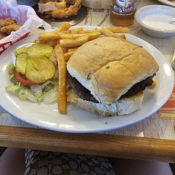 Billy Gene's Restaurant - Guacamole burger - New American Near Me - Kerrville, Texas