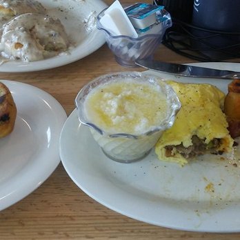 Eggs Up Grill - Philly omelette w/half grits, half home fries, sub grilled blueberry muffin and we shared a side of biscuits & gravy. - Breakfast & Brunch Near Me - Columbia, South Carolina