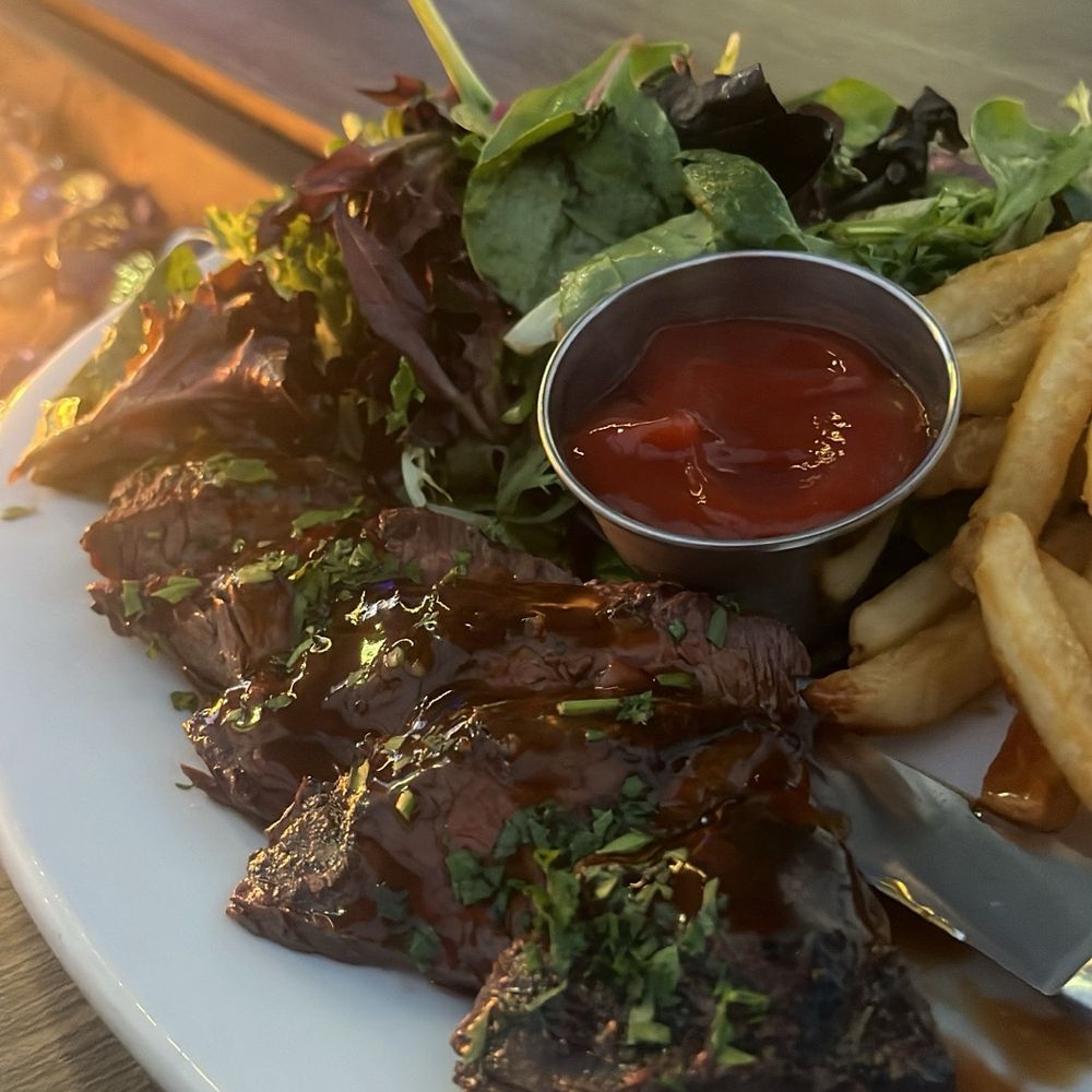 zinc@shade - Steak Frites with Fries and Bistro Salad - New American Near Me - Manhattan Beach, California zinc@shade - Steak Frites with Fries and Bistro Salad - New American Near Me - Manhattan Beach, California